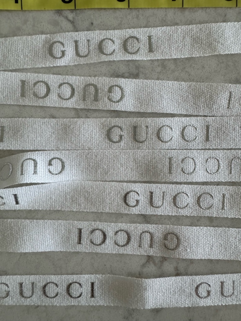 Gucci White Ribbon with Repeating Silver Logo - Picture 3 of 3